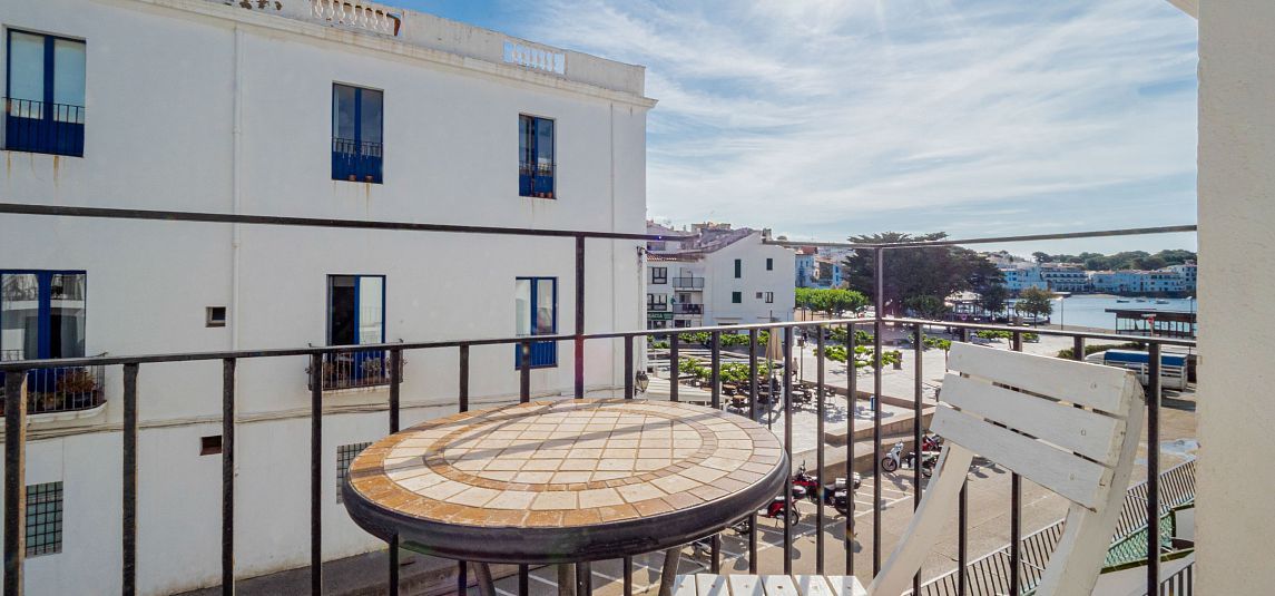 Double Room with Balcony and Side sea view
