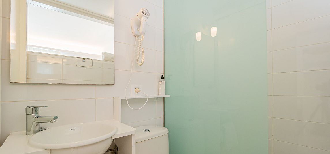 Double Room with Balcony and Side sea view