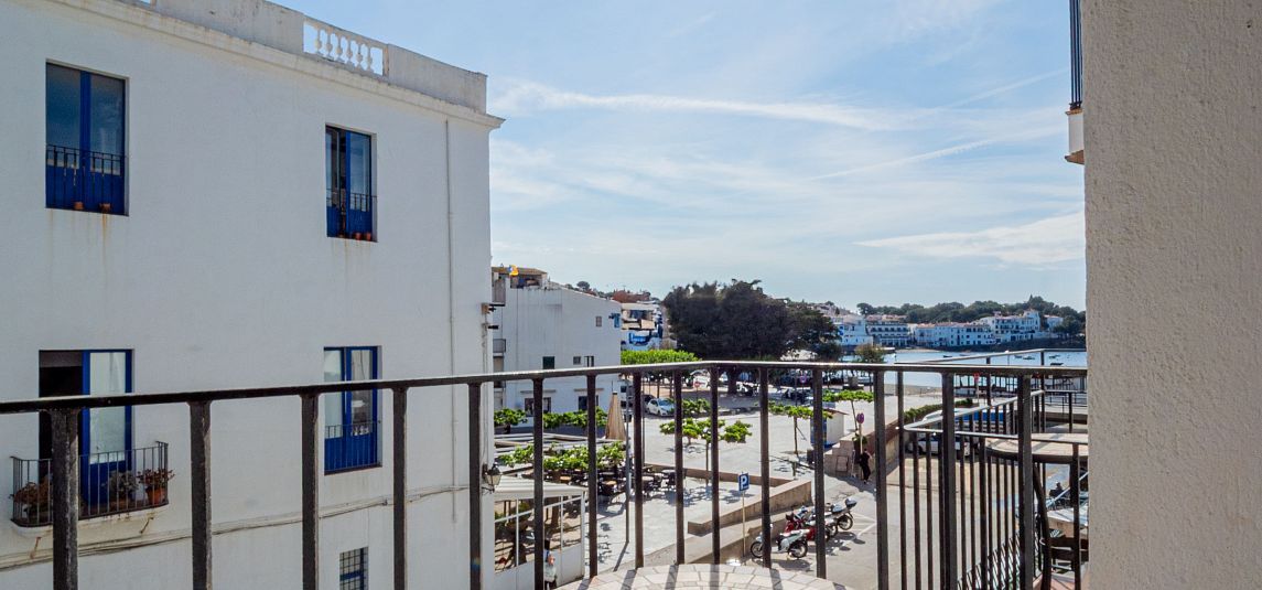 Double Room with Balcony and Side sea view