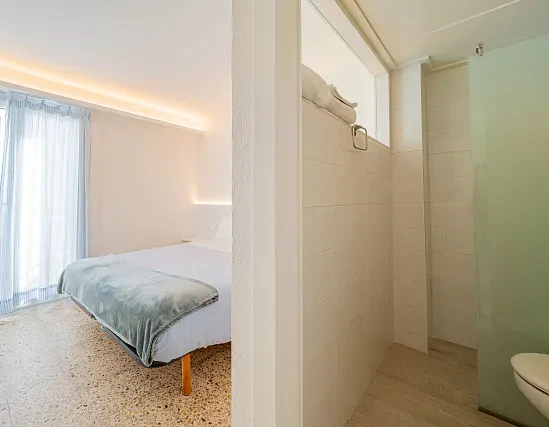 Double Room with Balcony and Side sea view