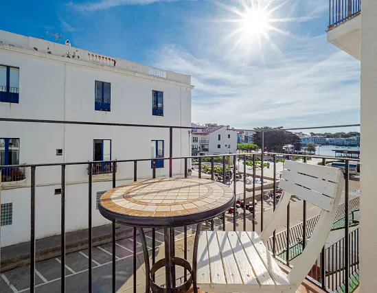 Double Room with Balcony and Side sea view