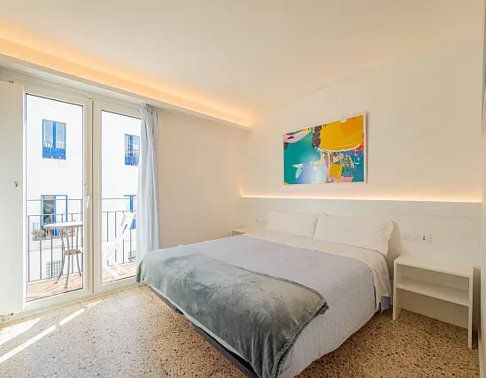 Double Room with Balcony and Side sea view