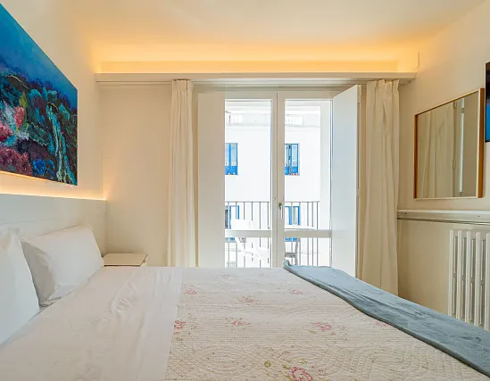 Double Room with Balcony and Side sea view