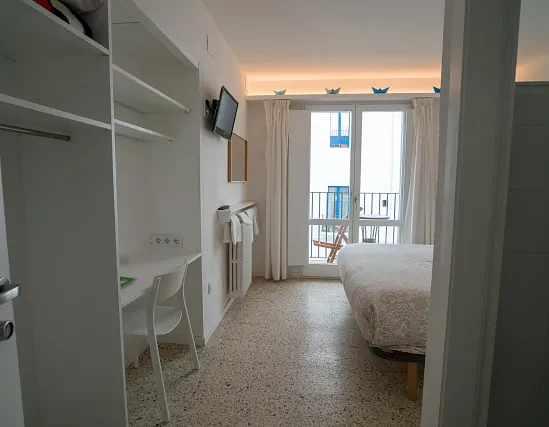 Habitació Doble amb balcó i vista lateral al mar
