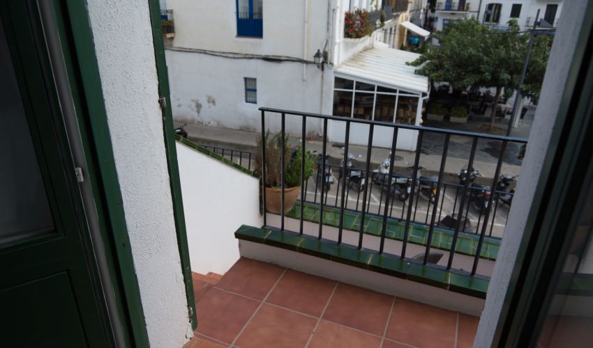 Double top terrace with side sea view